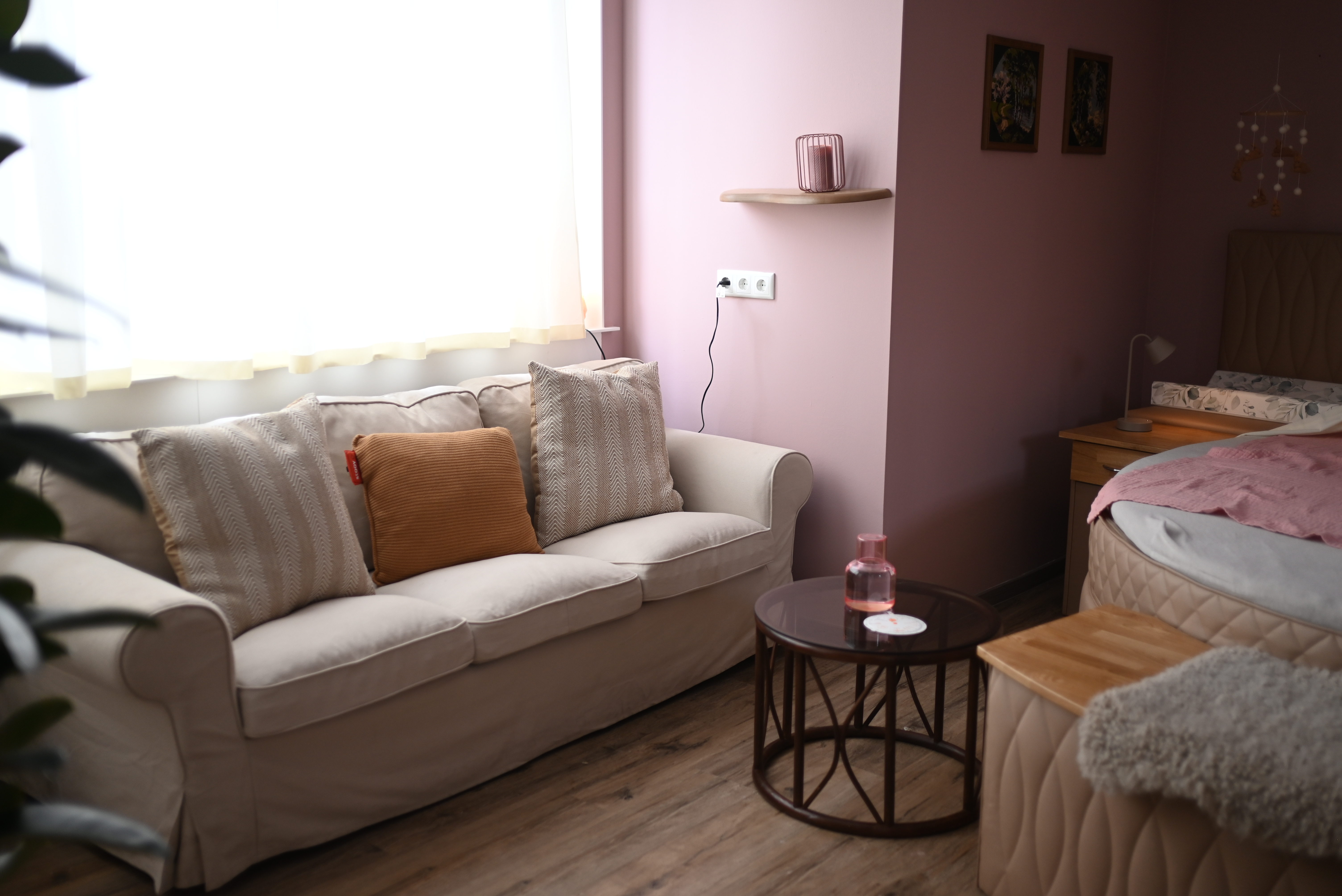 Geburtsraum, Vorsorge, Geburt, Ruhe, Entspannung, Geburtshaus, Rund um Rund, Sofa, Couch